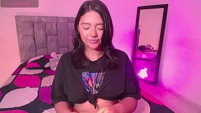 Snapshot of DIANEE_01 chatting on January 11, 2026, 9:42 pm DIANEE 01 online show from January 11, 2026, 9:42 pm