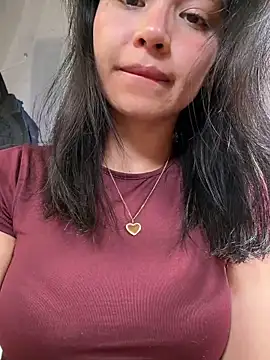 Snapshot of Adriennesexxx chatting on February 24, 2026, 6:28 pm Adriennesexxx online show from February 24, 2026, 6:28 pm