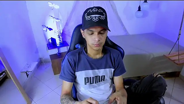 Snapshot of Brand_habes chatting on February 21, 2026, 7:26 pm Brand habes online show from February 21, 2026, 7:26 pm