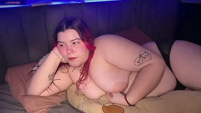 Snapshot of enchanting_alice chatting on February 8, 2026, 12:47 am enchanting alice online show from February 8, 2026, 12:47 am