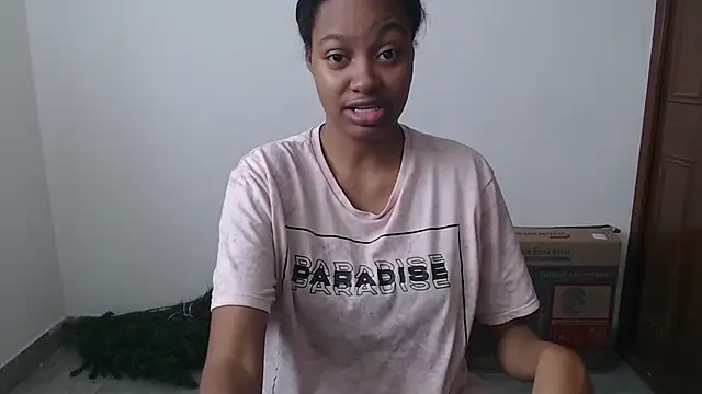 Snapshot of StormiHills chatting on February 6, 2026, 4:54 pm StormiHills online show from February 6, 2026, 4:54 pm