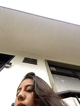 AbyThompson online show from February 1, 2026, 12:37 pm