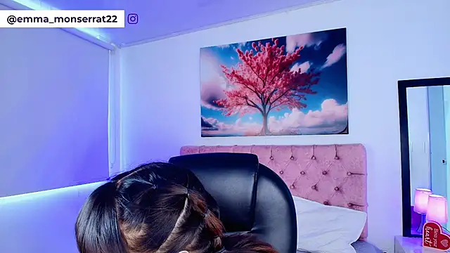 Emma monserrat online show from March 3, 2026, 7:42 pm