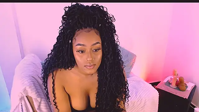 Snapshot of Emily_Williams12 chatting on September 30, 2025, 1:21 am Emily Williams12 online show from September 30, 2025, 1:21 am