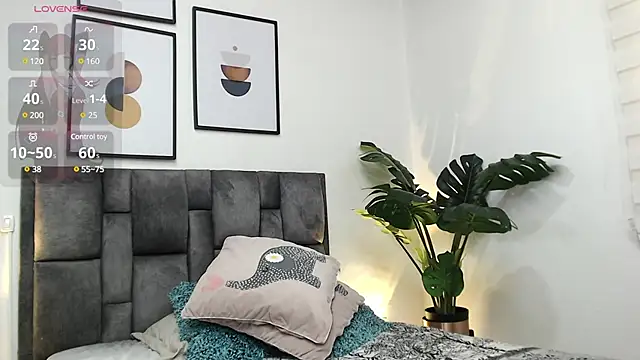 Snapshot of samy_l chatting on December 20, 2024, 5:08 pm samy l online show from December 20, 2024, 5:08 pm