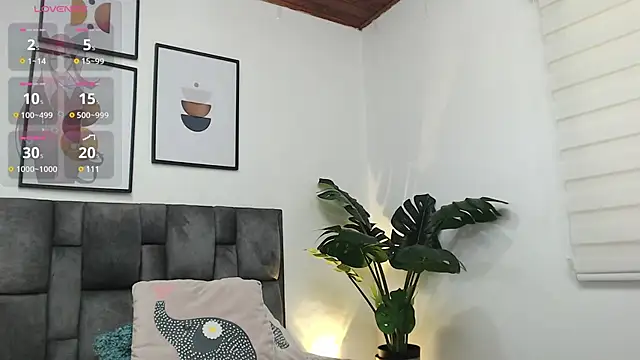 Snapshot of samy_l chatting on December 28, 2024, 2:42 pm samy l online show from December 28, 2024, 2:42 pm