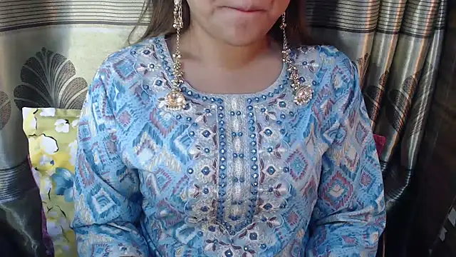 Snapshot of queen_angelina chatting on January 16, 2026, 5:06 pm queen angelina online show from January 16, 2026, 5:06 pm