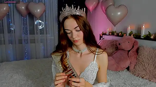 Undertheskin online show from February 8, 2025, 7:16 pm