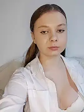 Snapshot of Ekaterina27 chatting on December 20, 2024, 8:17 am Ekaterina27 online show from December 20, 2024, 8:17 am