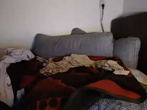 P4RtYBOII92 online show from February 16, 2026, 11:39 am