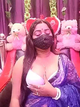 Snapshot of ella_mariya chatting on February 15, 2026, 6:59 pm ella mariya online show from February 15, 2026, 6:59 pm