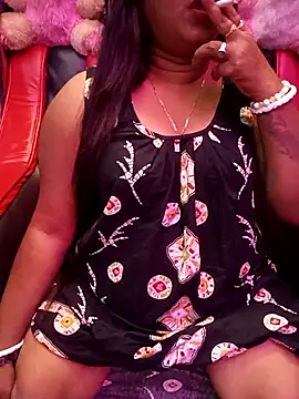 Snapshot of ella_mariya chatting on February 17, 2026, 2:35 pm ella mariya online show from February 17, 2026, 2:35 pm