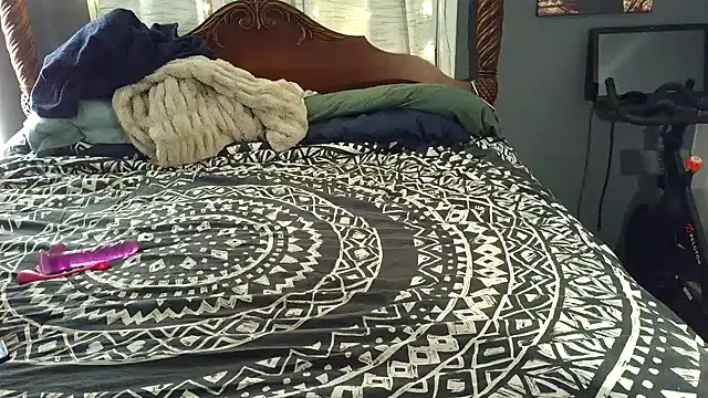 Vanilla-Cakebaum online show from January 7, 2026, 12:35 am