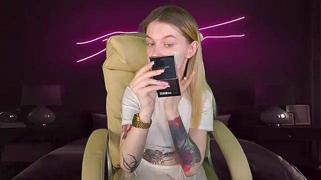 AnacondaOn online show from March 14, 2025, 2:41 pm