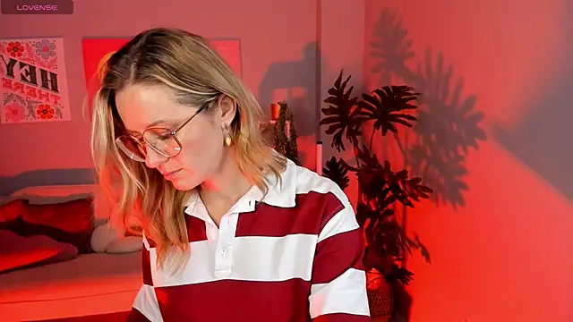 LadyIzabel online show from February 13, 2026, 2:46 pm