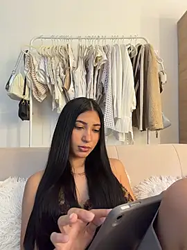 Snapshot of Sweetnaughtygirl_ chatting on March 1, 2026, 9:50 pm Sweetnaughtygirl online show from March 1, 2026, 9:50 pm