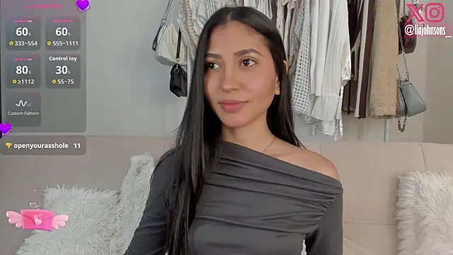 Snapshot of Sweetnaughtygirl_ chatting on March 3, 2026, 2:18 am Sweetnaughtygirl online show from March 3, 2026, 2:18 am