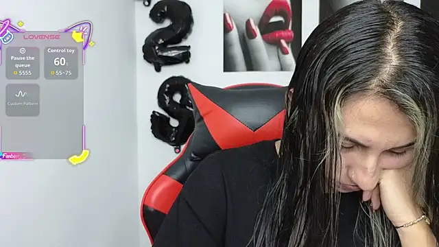 tammyandrade  online show from January 7, 2026, 9:28 pm