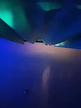 Hornyboyy24 7 online show from February 18, 2026, 3:19 pm