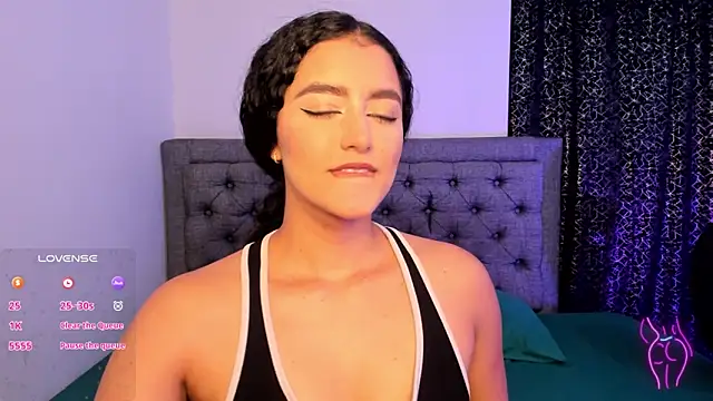 Snapshot of Adhara-zanne chatting on January 31, 2026, 11:03 pm Adhara-zanne online show from January 31, 2026, 11:03 pm