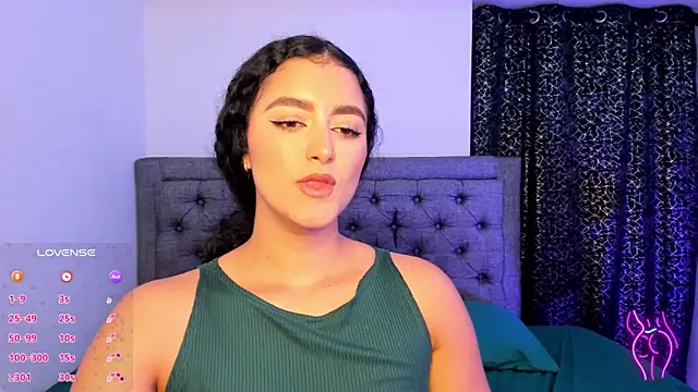 Snapshot of Adhara-zanne chatting on February 1, 2026, 11:09 am Adhara-zanne online show from February 1, 2026, 11:09 am