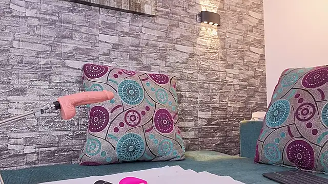 Snapshot of anellejones chatting on February 9, 2026, 7:29 pm anellejones online show from February 9, 2026, 7:29 pm