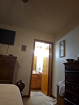 coolbrease10 online show from December 5, 2024, 9:39 pm