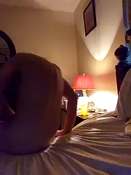 coolbrease10 online show from February 9, 2025, 10:11 pm