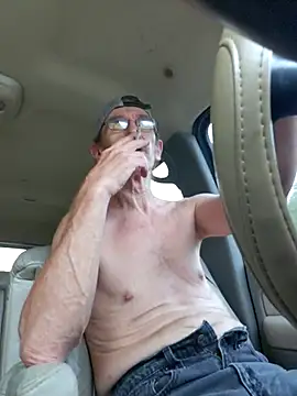 coolbrease10 online show from September 17, 2025, 11:39 pm