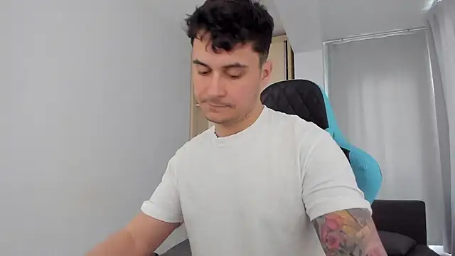 MatMalonne online show from February 19, 2025, 2:34 pm