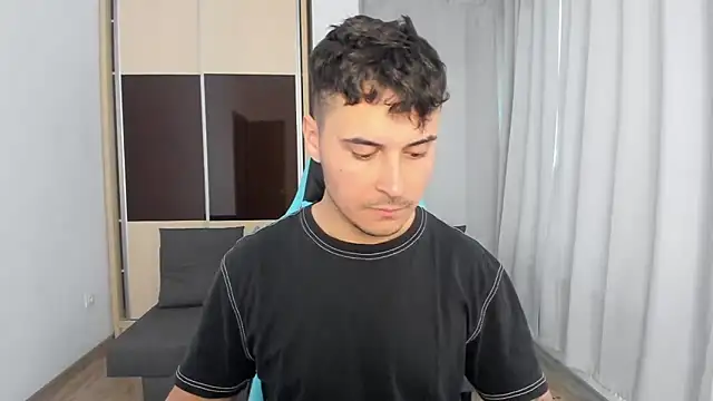 MatMalonne online show from November 1, 2025, 2:08 pm