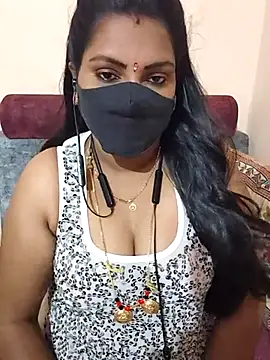 Snapshot of nisha_20 chatting on February 25, 2025, 8:03 am nisha 20 online show from February 25, 2025, 8:03 am