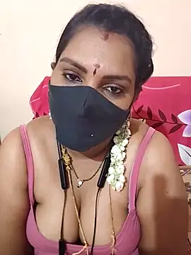 Snapshot of nisha_20 chatting on February 27, 2025, 3:05 pm nisha 20 online show from February 27, 2025, 3:05 pm