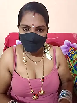 Snapshot of nisha_20 chatting on March 3, 2025, 6:44 pm nisha 20 online show from March 3, 2025, 6:44 pm