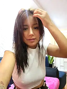 Snapshot of Lau1127 chatting on February 23, 2026, 1:30 pm Lau1127 online show from February 23, 2026, 1:30 pm