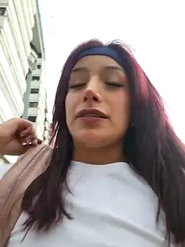 Snapshot of Lau1127 chatting on March 2, 2026, 10:49 pm Lau1127 online show from March 2, 2026, 10:49 pm