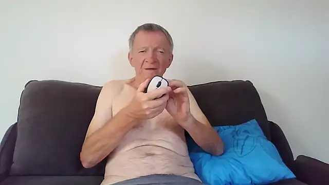 Snapshot of naturiste974 chatting on January 17, 2026, 8:08 am naturiste974 online show from January 17, 2026, 8:08 am