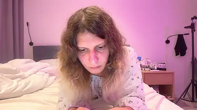 Alice Pinkhead online show from October 27, 2025, 11:58 am