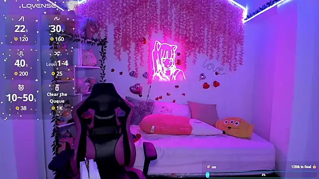 cat kitty18  online show from March 5, 2025, 6:56 pm