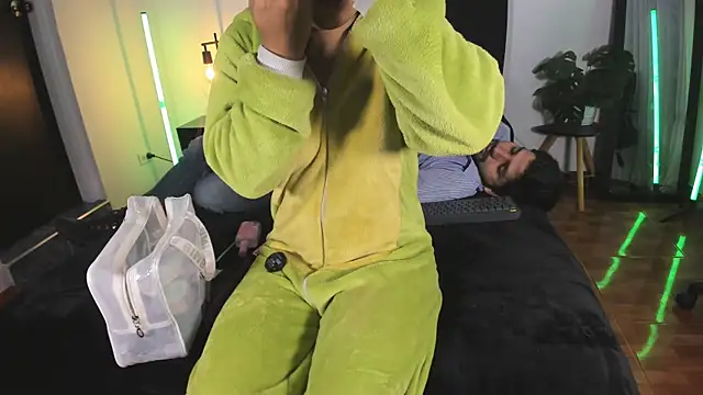 Snapshot of -soulmate-s chatting on January 16, 2026, 1:59 pm -soulmate-s online show from January 16, 2026, 1:59 pm