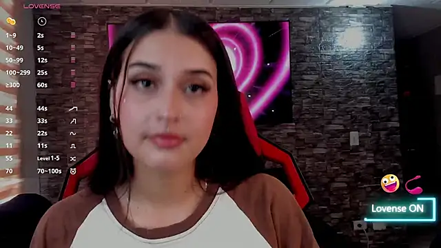 Snapshot of Charlotte_greys chatting on February 26, 2026, 9:03 pm Charlotte greys online show from February 26, 2026, 9:03 pm