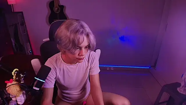 marlena3312 online show from November 4, 2025, 1:32 pm