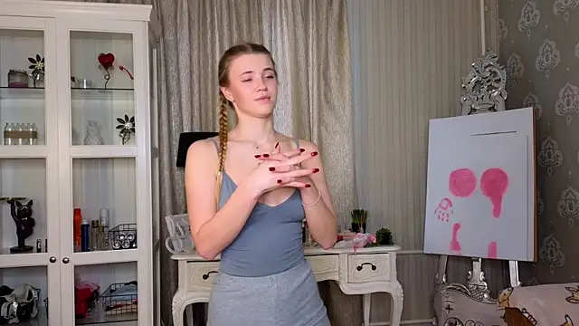 Snapshot of AnneFoxy chatting on February 7, 2026, 7:34 am AnneFoxy online show from February 7, 2026, 7:34 am