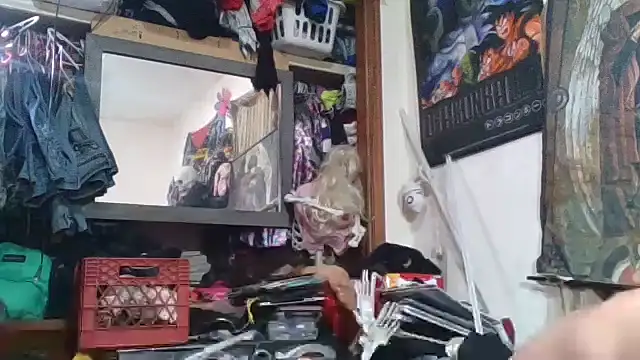 Snapshot of slinginbigD chatting on February 1, 2026, 8:29 pm slinginbigD online show from February 1, 2026, 8:29 pm