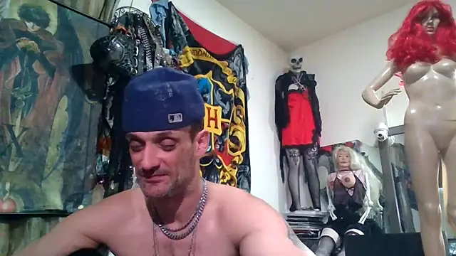 Snapshot of slinginbigD chatting on February 15, 2026, 4:31 am slinginbigD online show from February 15, 2026, 4:31 am