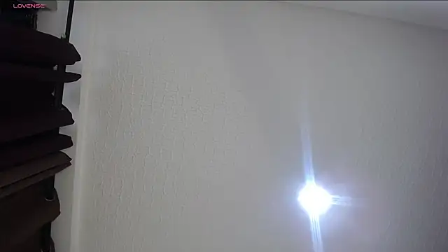 Snapshot of janna_isa chatting on February 21, 2025, 11:55 am janna isa online show from February 21, 2025, 11:55 am