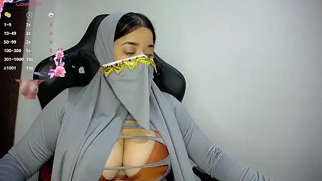 Snapshot of janna_isa chatting on March 1, 2025, 8:53 pm janna isa online show from March 1, 2025, 8:53 pm