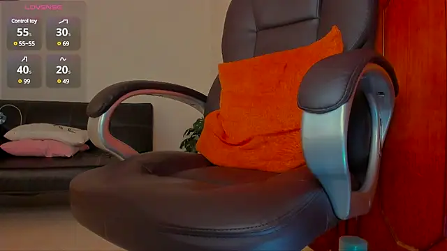 Snapshot of MrLonely02 chatting on February 4, 2025, 4:39 pm MrLonely02 online show from February 4, 2025, 4:39 pm