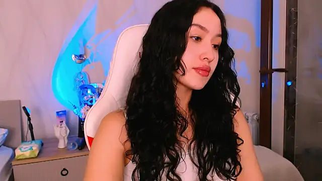 Snapshot of Ann__Cute chatting on February 6, 2026, 6:51 am Ann Cute online show from February 6, 2026, 6:51 am