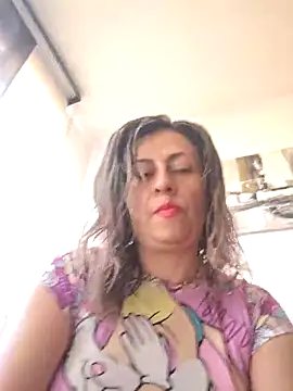 Snapshot of Latiinvenushot chatting on February 5, 2026, 1:05 pm Latiinvenushot online show from February 5, 2026, 1:05 pm